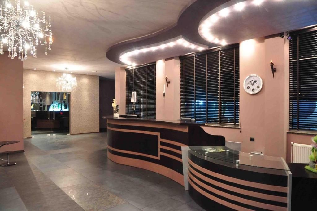 איוואילובגרד Luxor Complex מראה חיצוני תמונה